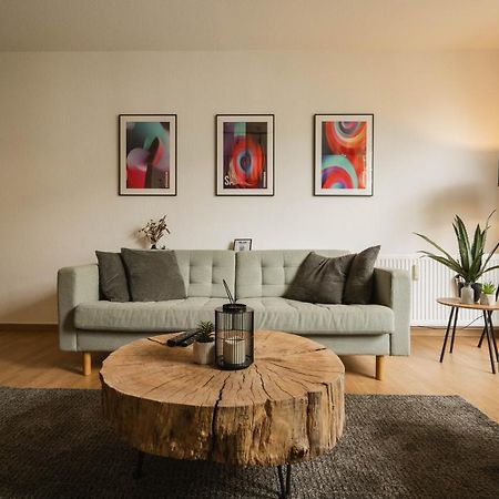 Raum921 - Stilvolles Apartment - Wlan, Tiefgarage, Kueche, Netflix Magdeburg Dış mekan fotoğraf
