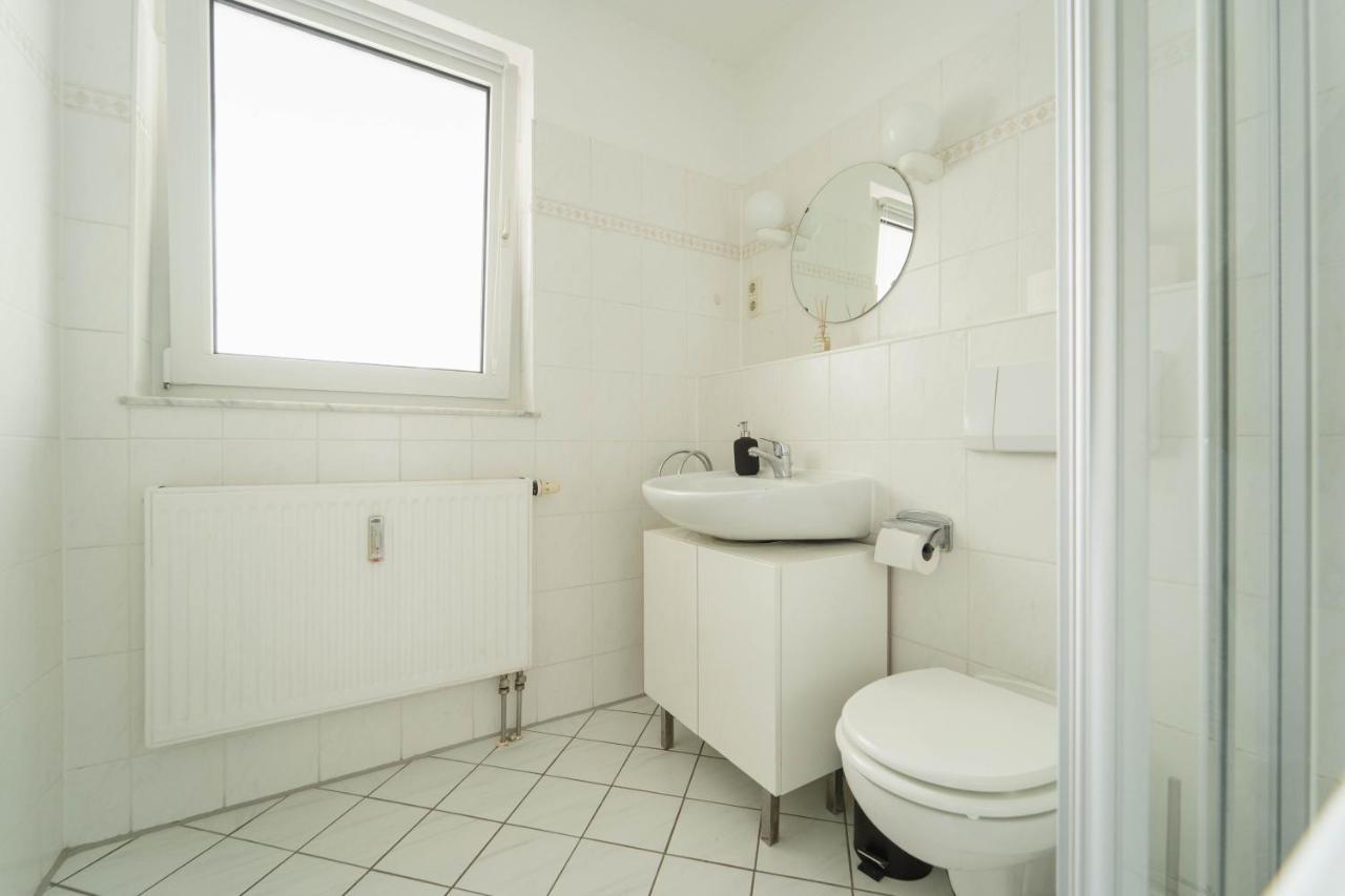 Raum921 - Stilvolles Apartment - Wlan, Tiefgarage, Kueche, Netflix Magdeburg Dış mekan fotoğraf