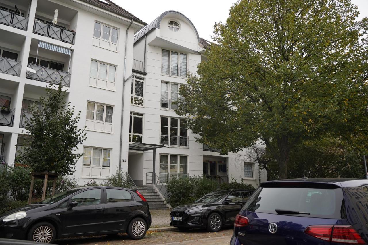 Raum921 - Stilvolles Apartment - Wlan, Tiefgarage, Kueche, Netflix Magdeburg Dış mekan fotoğraf
